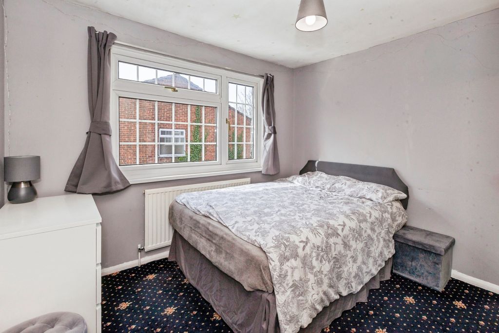Additional image 11 of 5 bed detached house for saleStation Road, Slough SL1