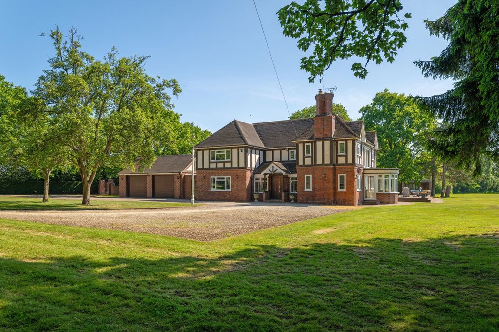 6 bed detached house for saleCherry Pit Lane, Beoley, Worcestershire B98