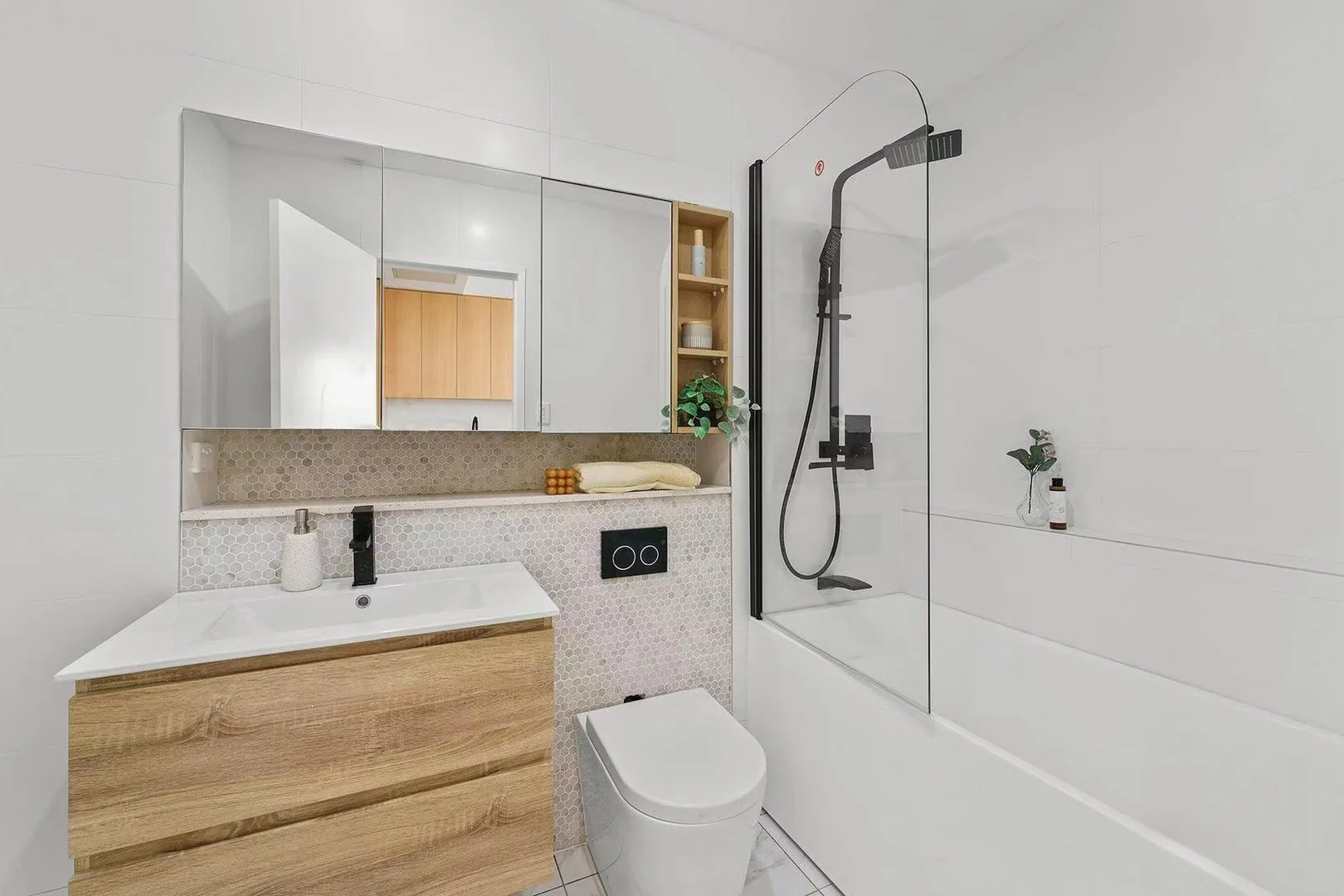 Additional image 3 of 4/14 Butler Road, Hurstville NSW 2220