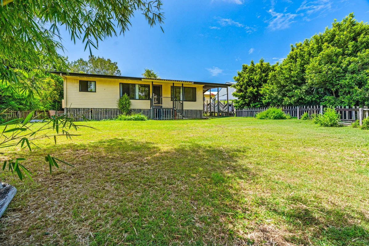 16 Amber Avenue, Russell Island QLD 4184
