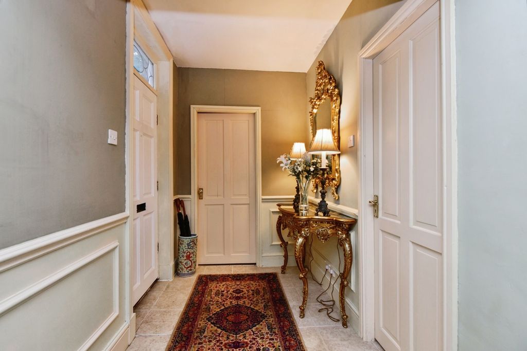 Additional image 4 of 2 bed flat for saleCrewe Road, Alsager, Stoke-On-Trent, Cheshire ST7