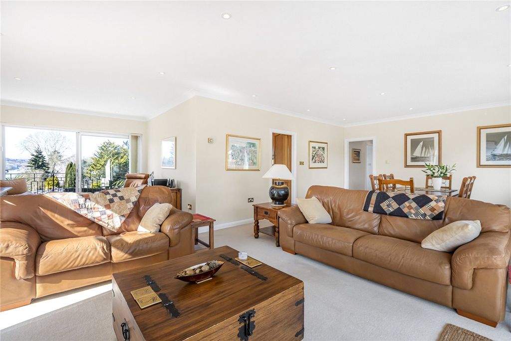 Additional image 2 of 3 bed flat for saleMarsh Mills, Wargrave Road, Henley-On-Thames, Oxfordshire RG9