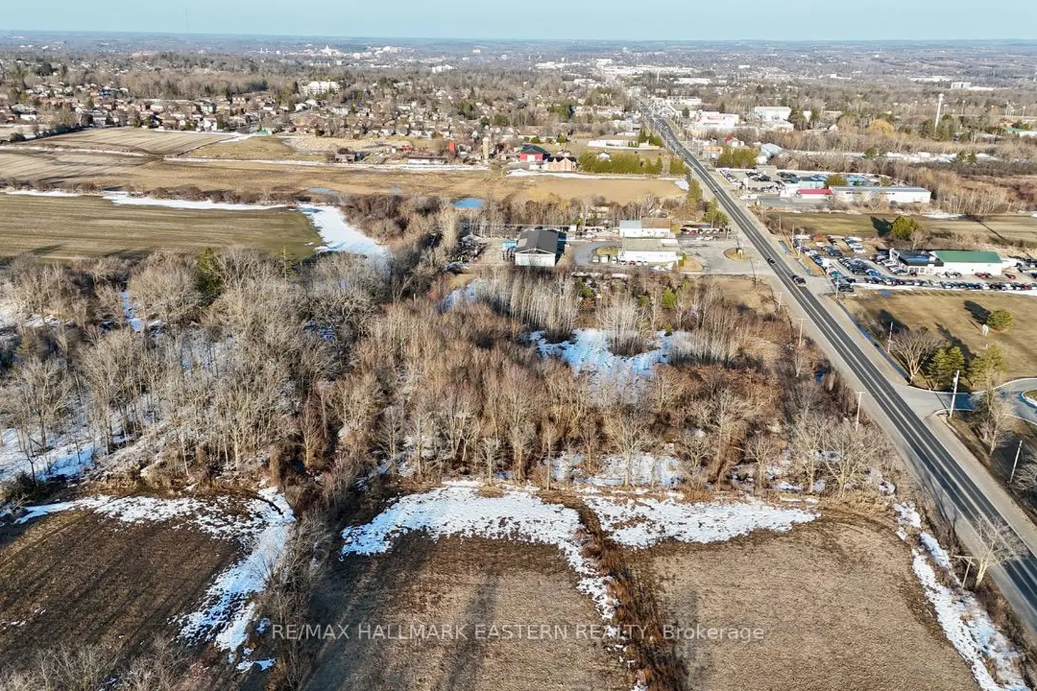 Additional image 3 of 2100 Lansdowne Street