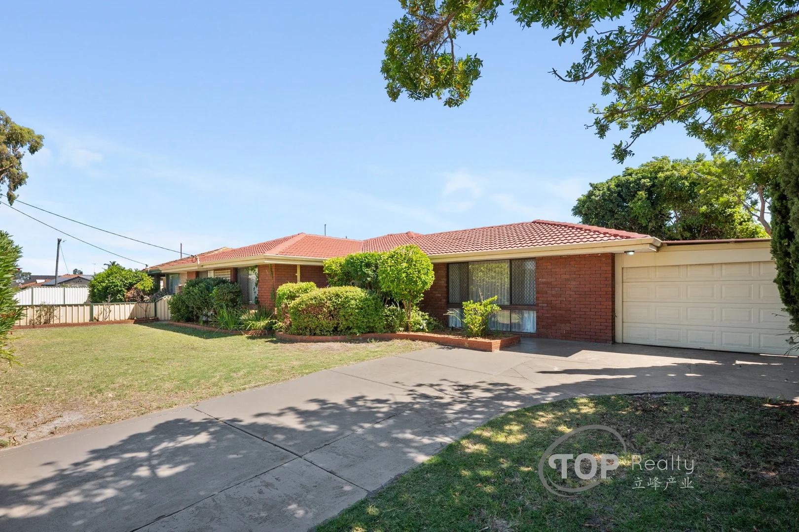 42 Panamuna Drive, Willetton WA 6155