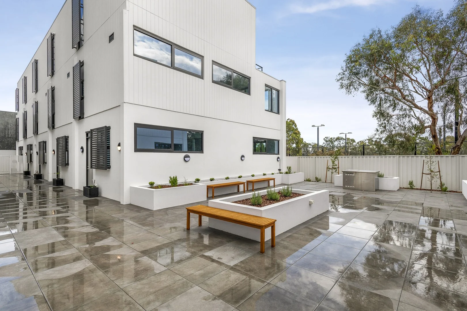 TH10/87 Atkinson Street, Oakleigh VIC 3166