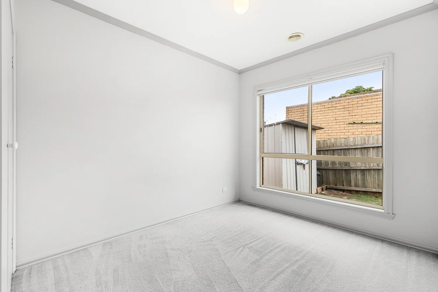 Additional image 10 of 3/53 Pecks Road, Sydenham VIC 3037