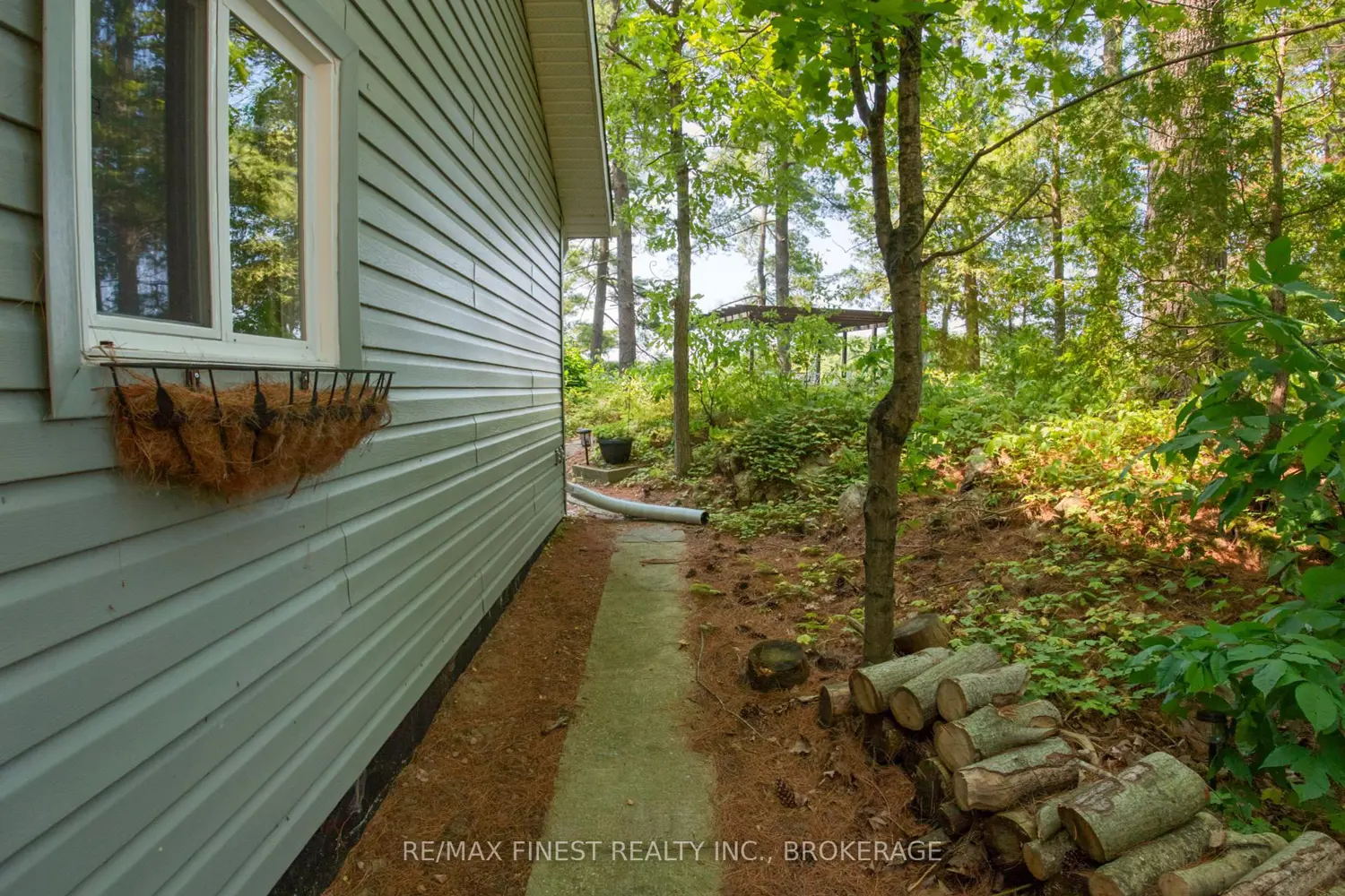 Additional image 5 of 1036A Twin Lake Lane