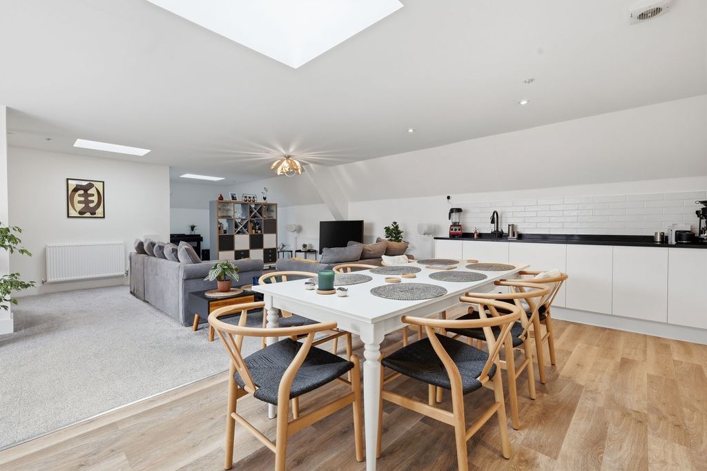 Additional image 12 of 2 bed flat for saleGrundisburgh Road, Woodbridge IP12