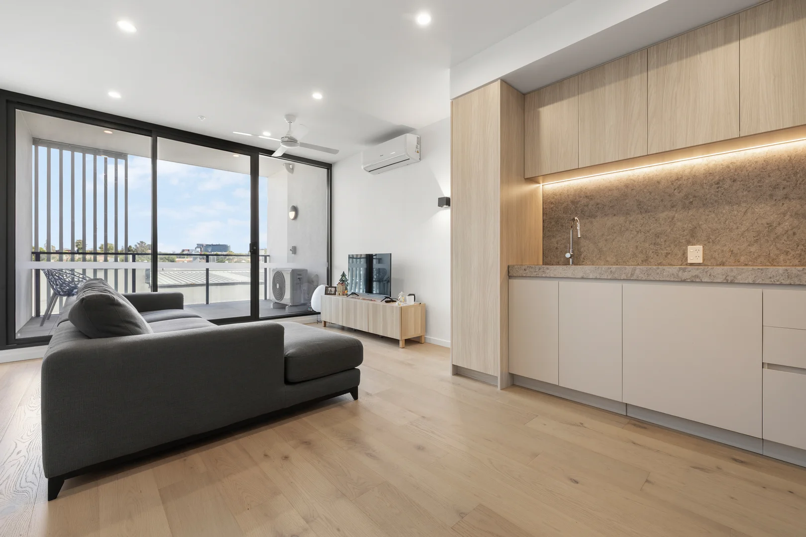 Additional image 3 of 207/35-41 Dalgety Street, Oakleigh VIC 3166