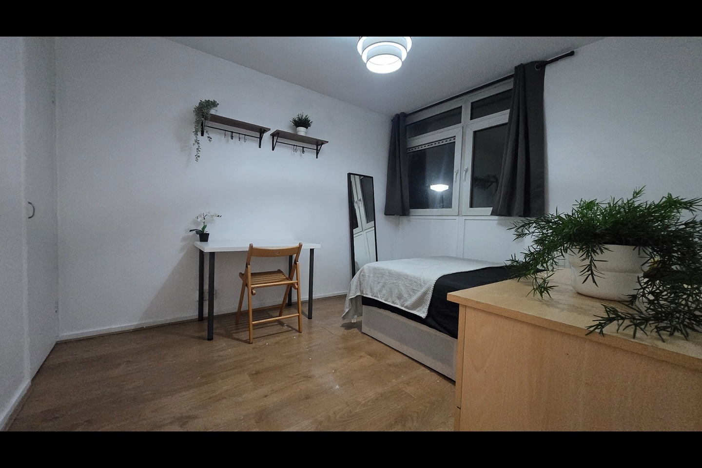 Room in a Shared House, Globe Road, E1, N1 7GU photo 4