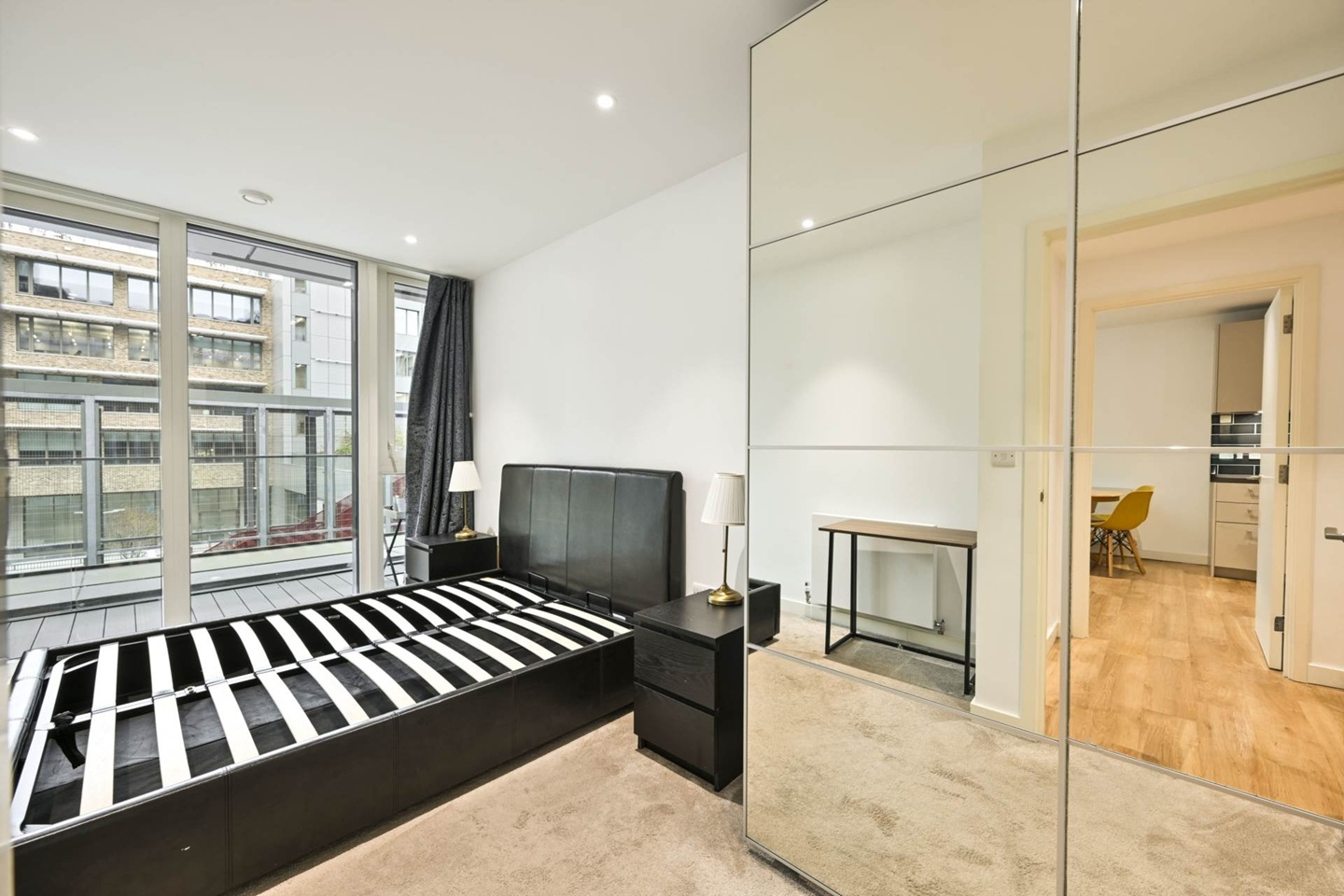 1 Bed Flat, Gauging Square, E1W, N1 7GU photo 5