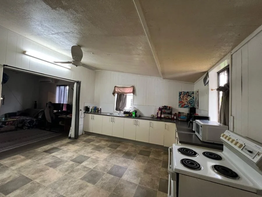 Additional image 3 of 19 Strathmore Street, Collinsville QLD 4804