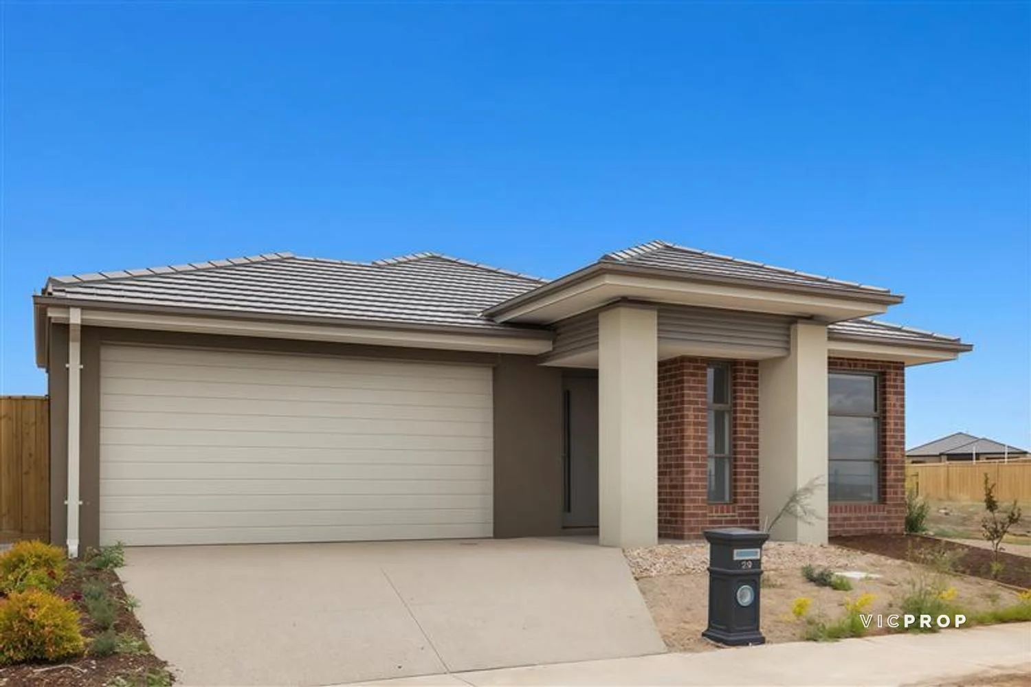 29 Eaglemont Way, Werribee VIC 3030