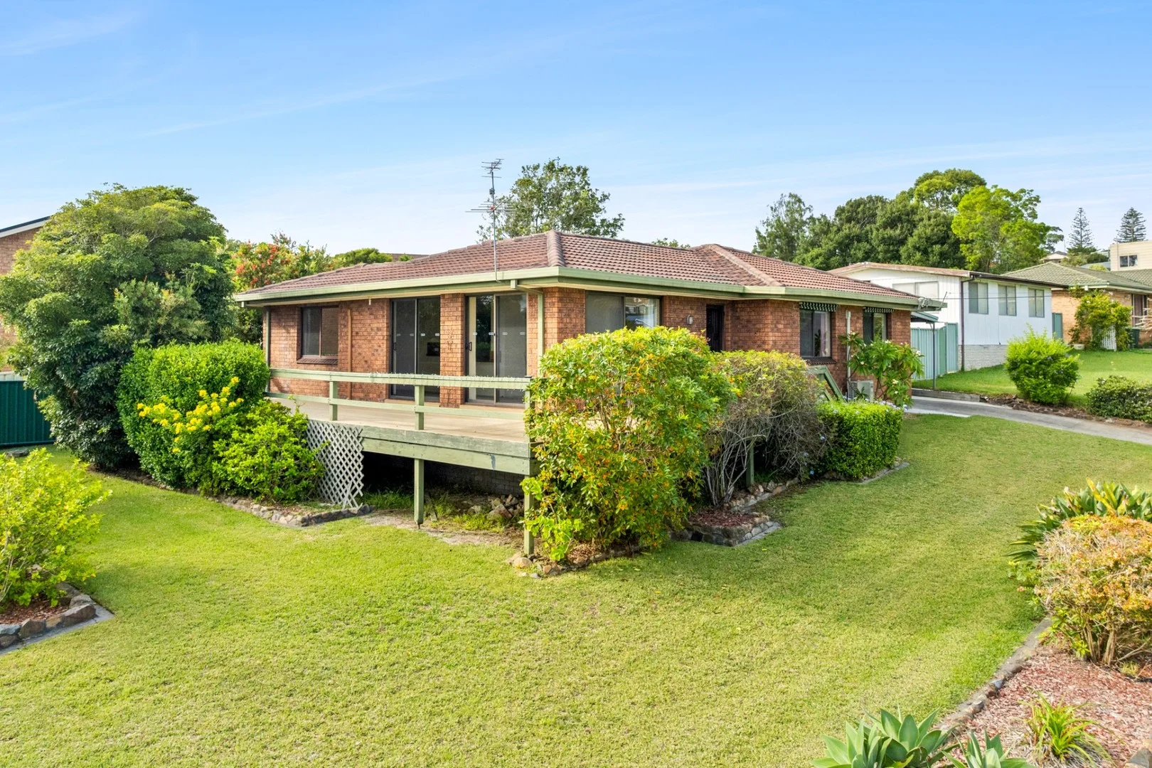 25 Anderson Avenue, Tuross Head NSW 2537