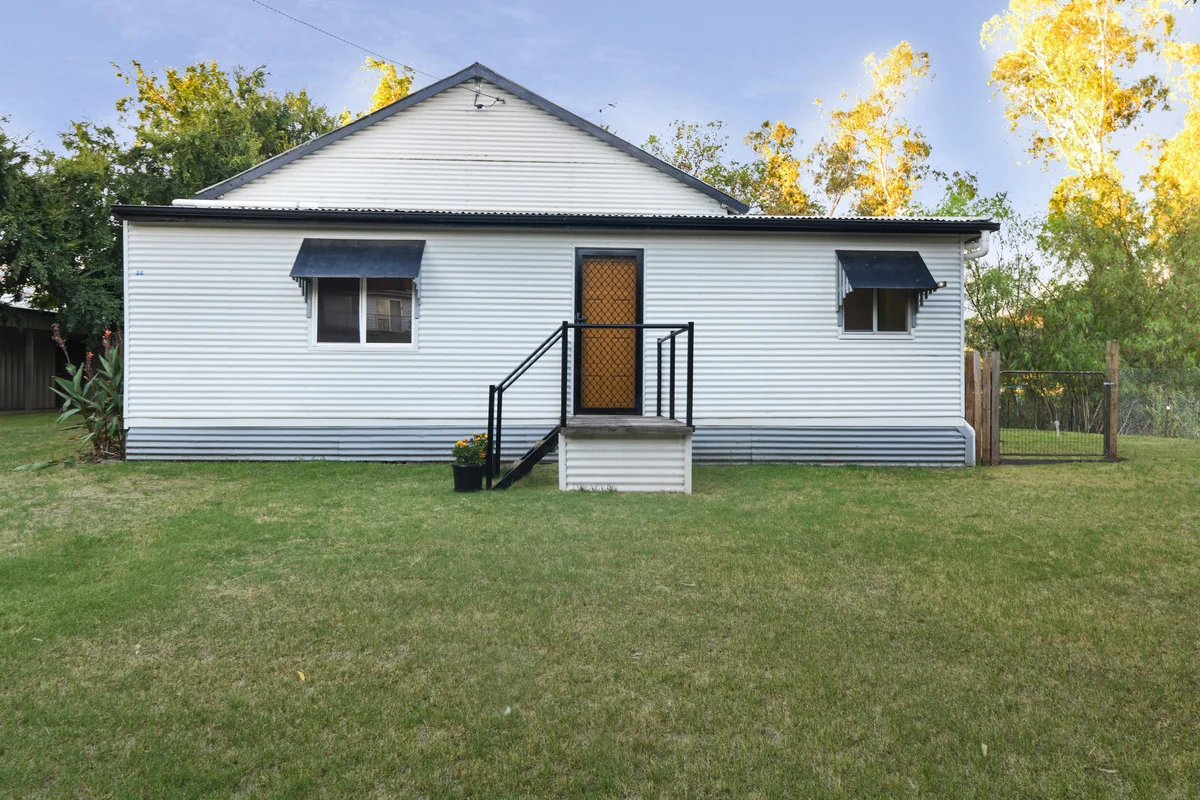 20 Dewhurst Street, Manilla NSW 2346