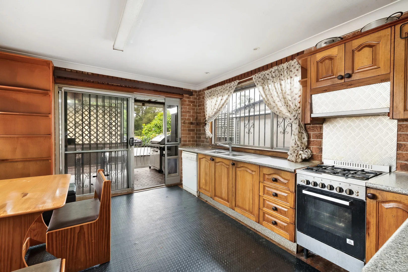 Additional image 3 of 13 Undercliffe Road, Earlwood NSW 2206
