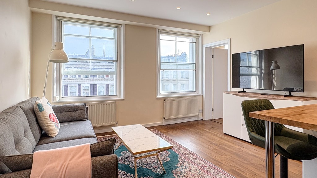 3 Bed Flat, Cromwell Road, SW7, N1 7GU photo 2