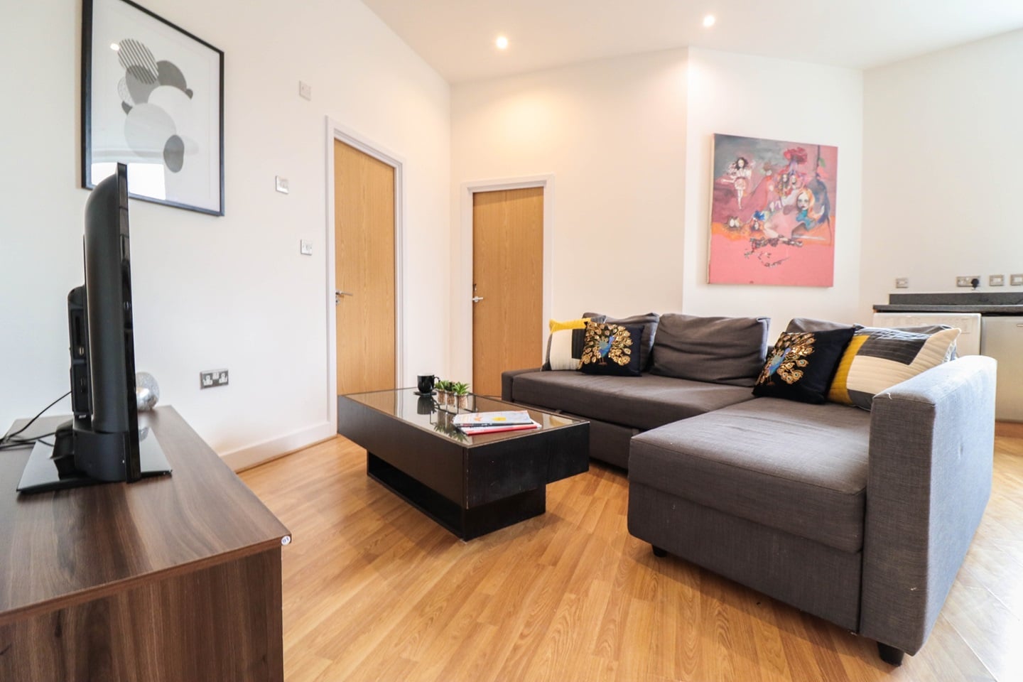 Additional image 5 of 2 Bed Flat, Denmark Road, SE5, N1 7GU