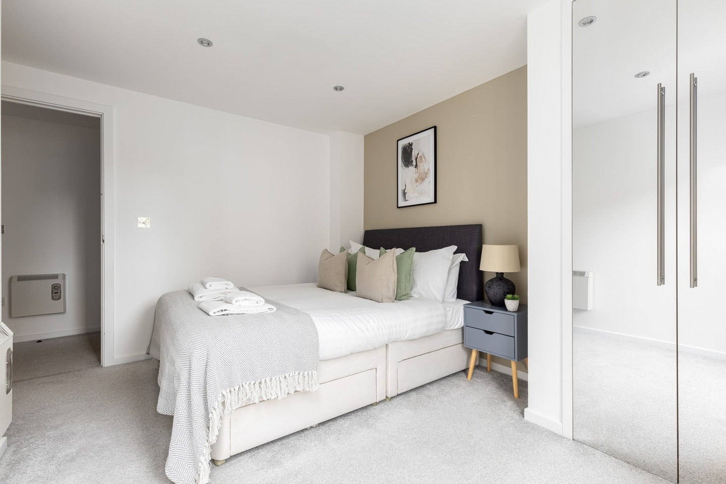 2 Bed Flat, Dolphin House, SW6, N1 7GU photo 5