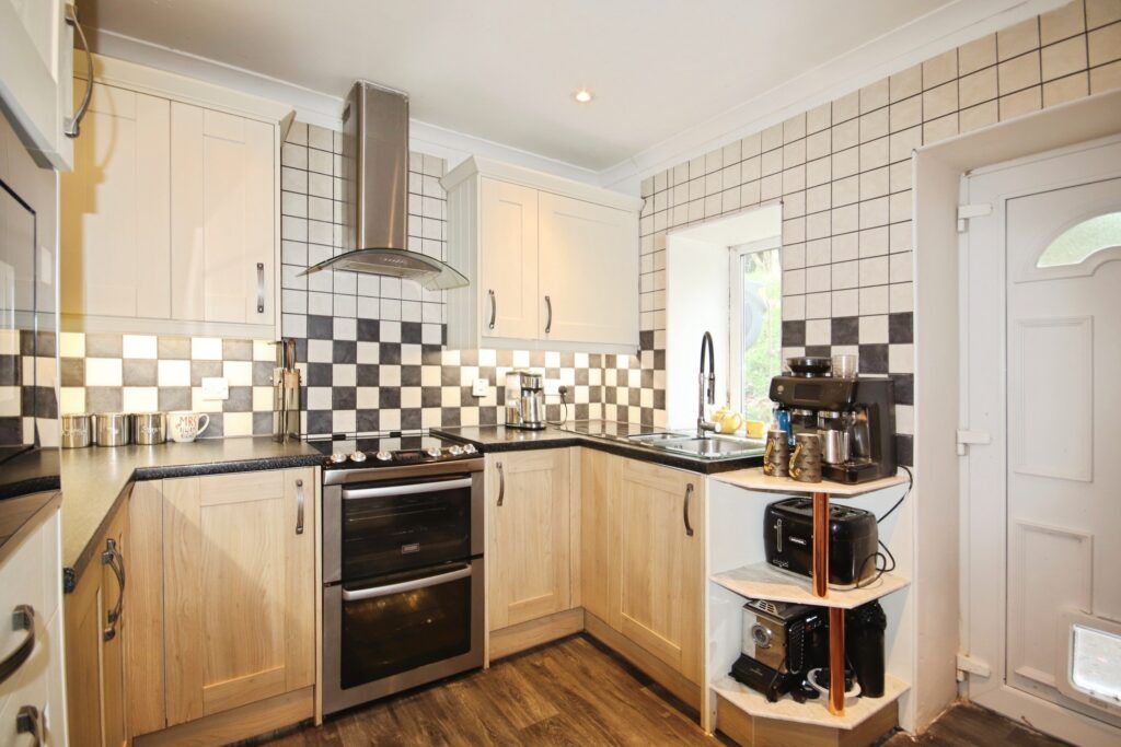 Additional image 5 of 3 bed flat for sale1 Crichton Road, Rothesay PA20
