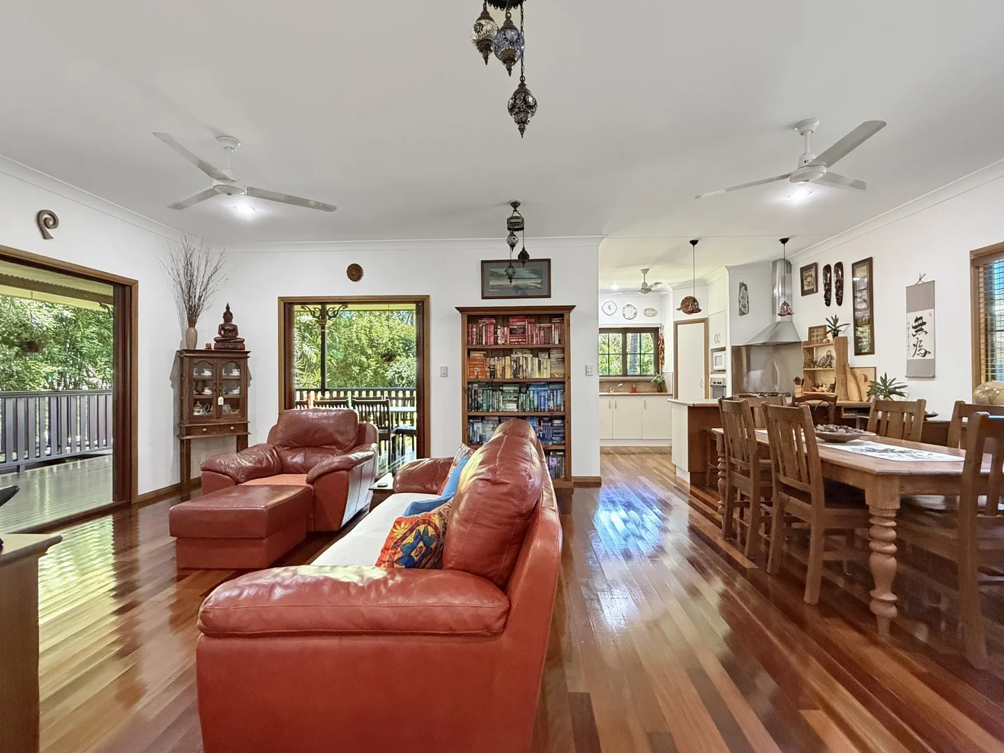 16 Murray St, Nelly Bay QLD 4819