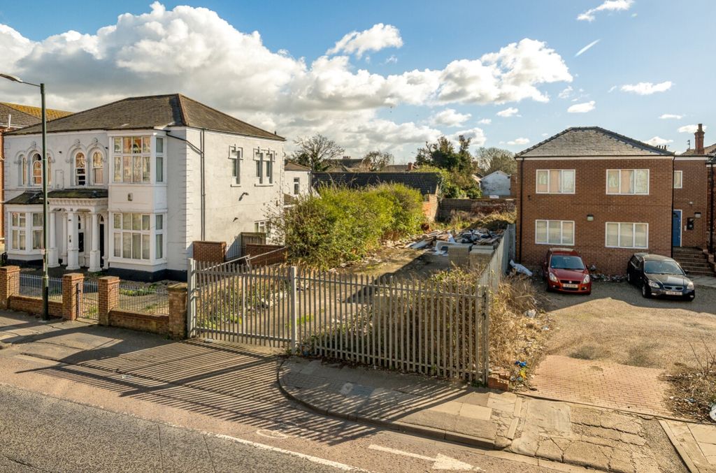 Land for saleLand Adj, 2 Eleanor Street, Grimsby, Lincolnshire DN32