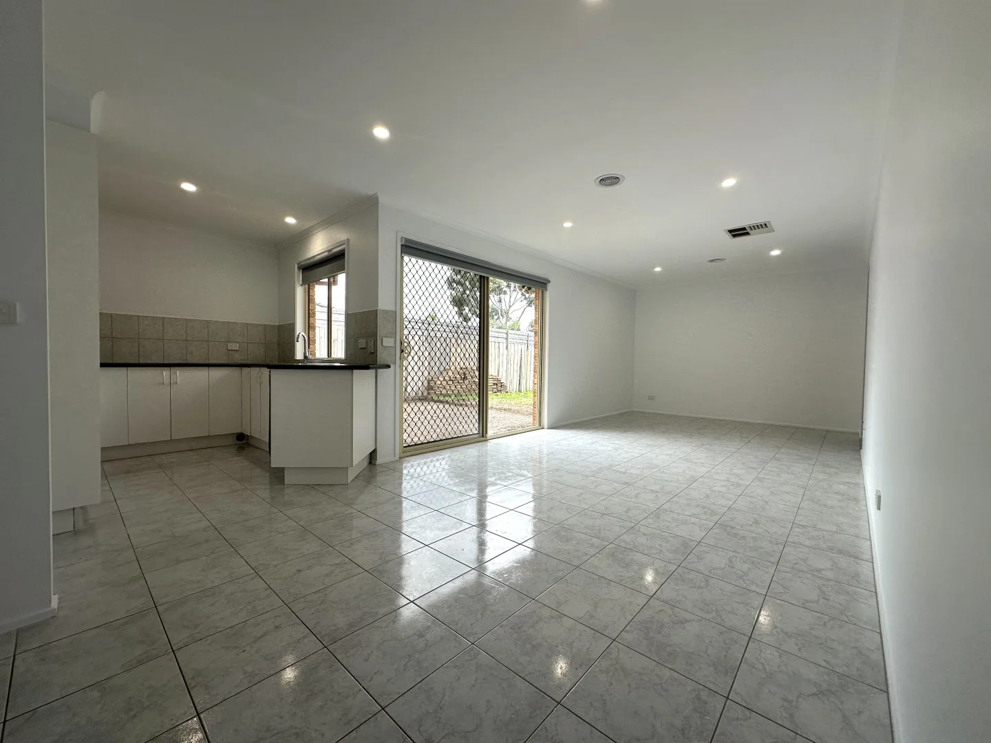 Additional image 4 of 16 Brindalee Way, Hillside VIC 3037