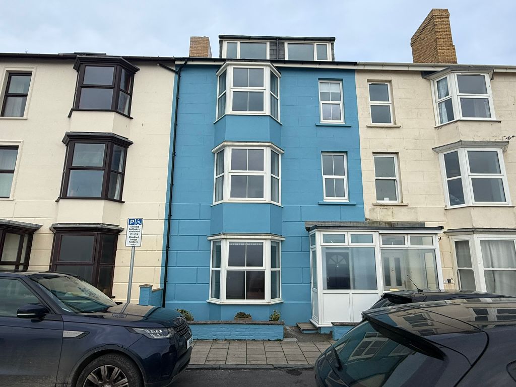 2 bed flat for saleSouth Marine Terrace, Aberystwyth SY23
