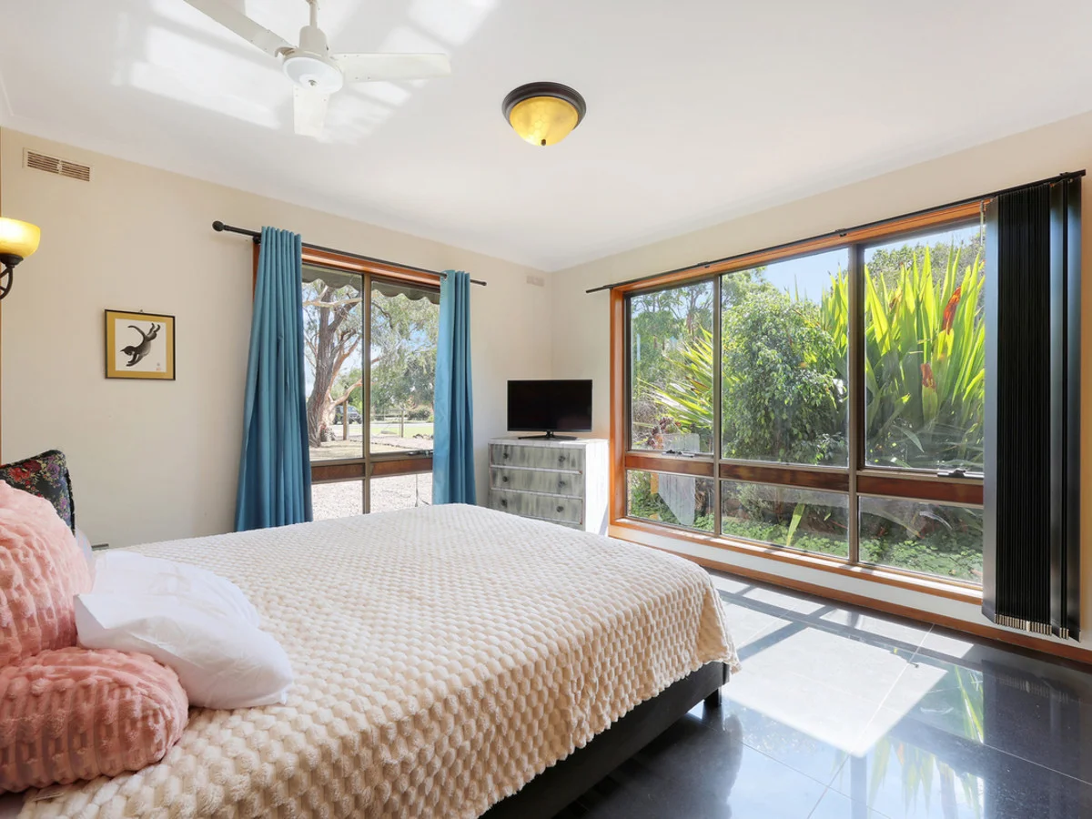 Additional image 8 of 24 Mount Road, Mortlake VIC 3272