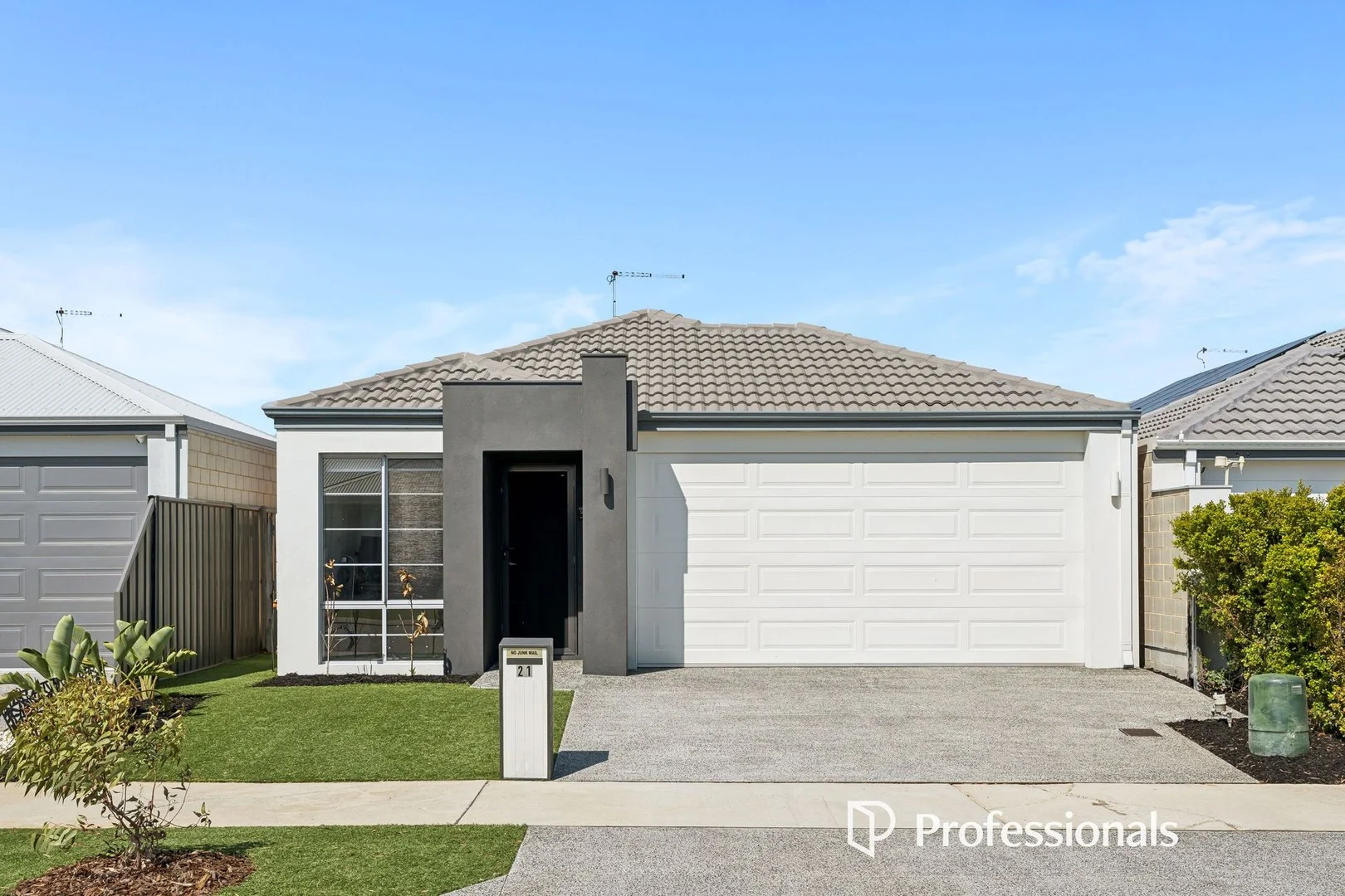 21 Pinehurst Street, Yanchep WA 6035