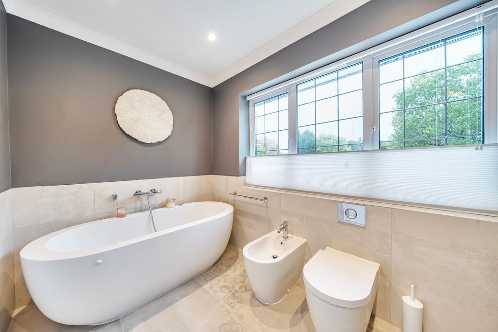 Additional image 7 of 6 bed detached house for saleMill Lane, Gerrards Cross, Buckinghamshire SL9