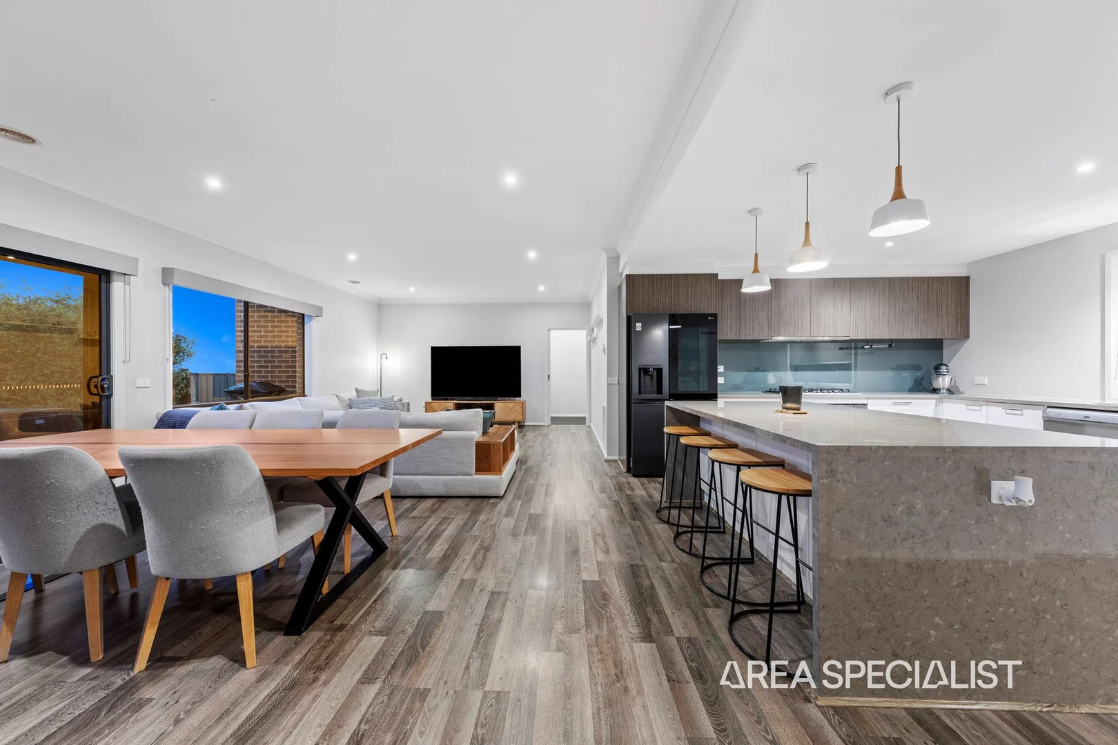 Additional image 3 of 8 Ontario Drive, Pakenham VIC 3810