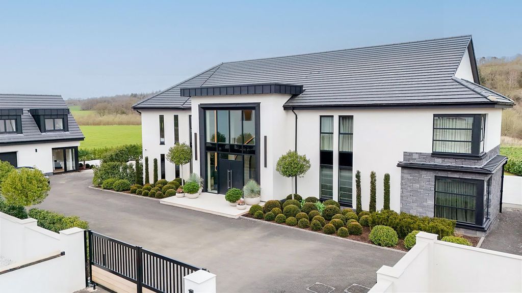 5 bed property for saleHudson House, Cameron Park, Garrion Bridge ML9