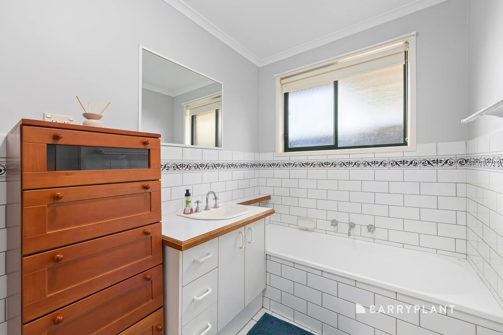 Additional image 7 of 5 Eccles Close, Mill Park VIC 3082