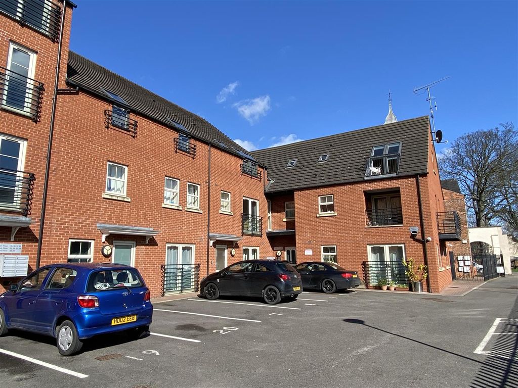 2 bed flat for saleFriars Mews, Wesleyan Court, Lincoln LN2