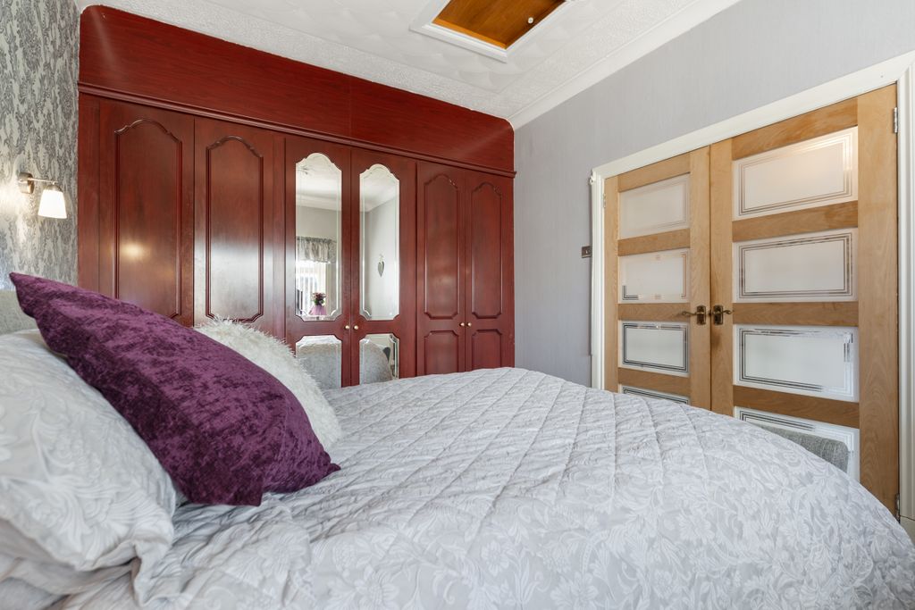 Additional image 13 of 2 bed flat for saleMain Street, Jamestown G83