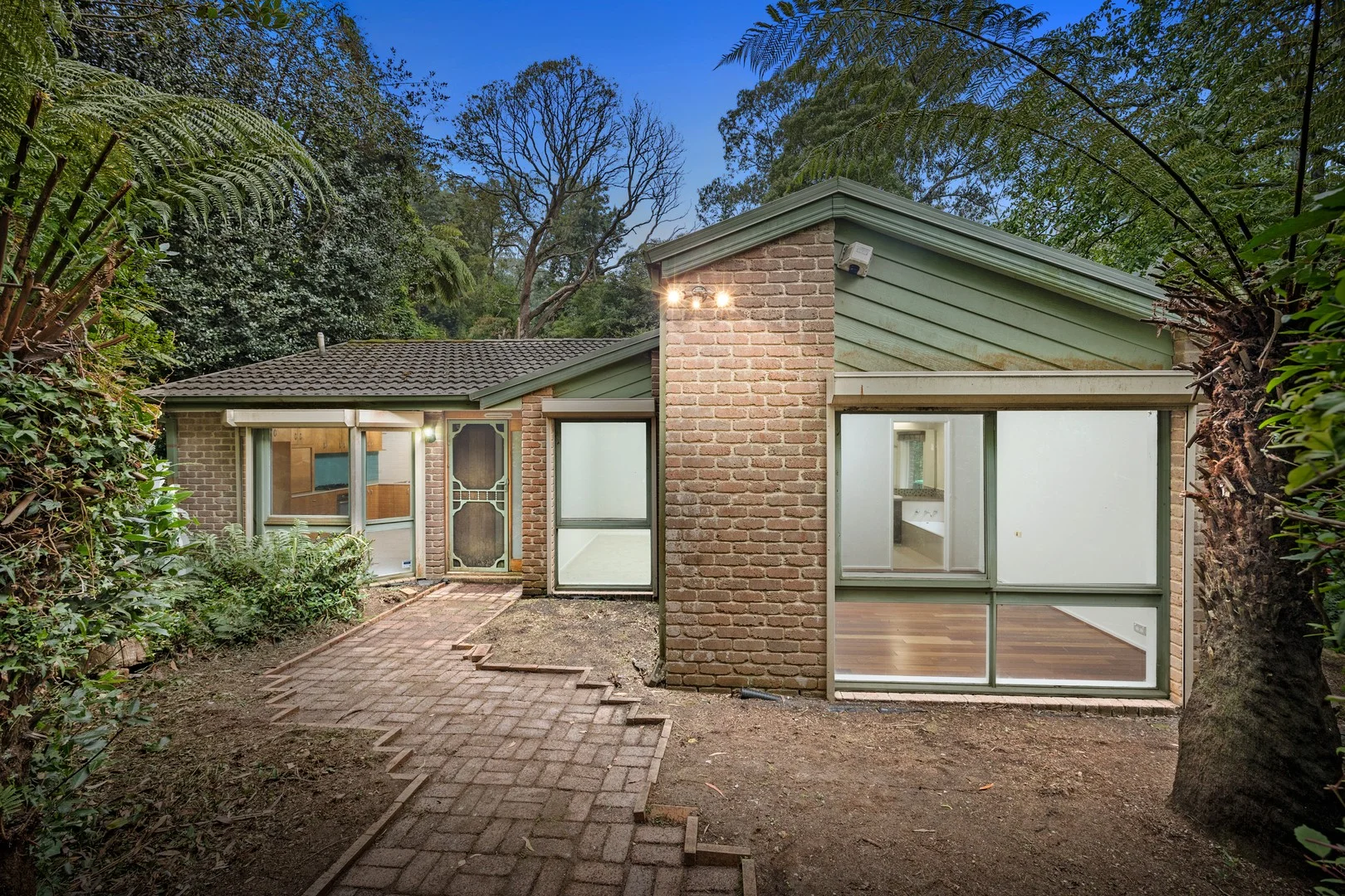 204 Mt Dandenong Tourist Road, Ferny Creek VIC 3786