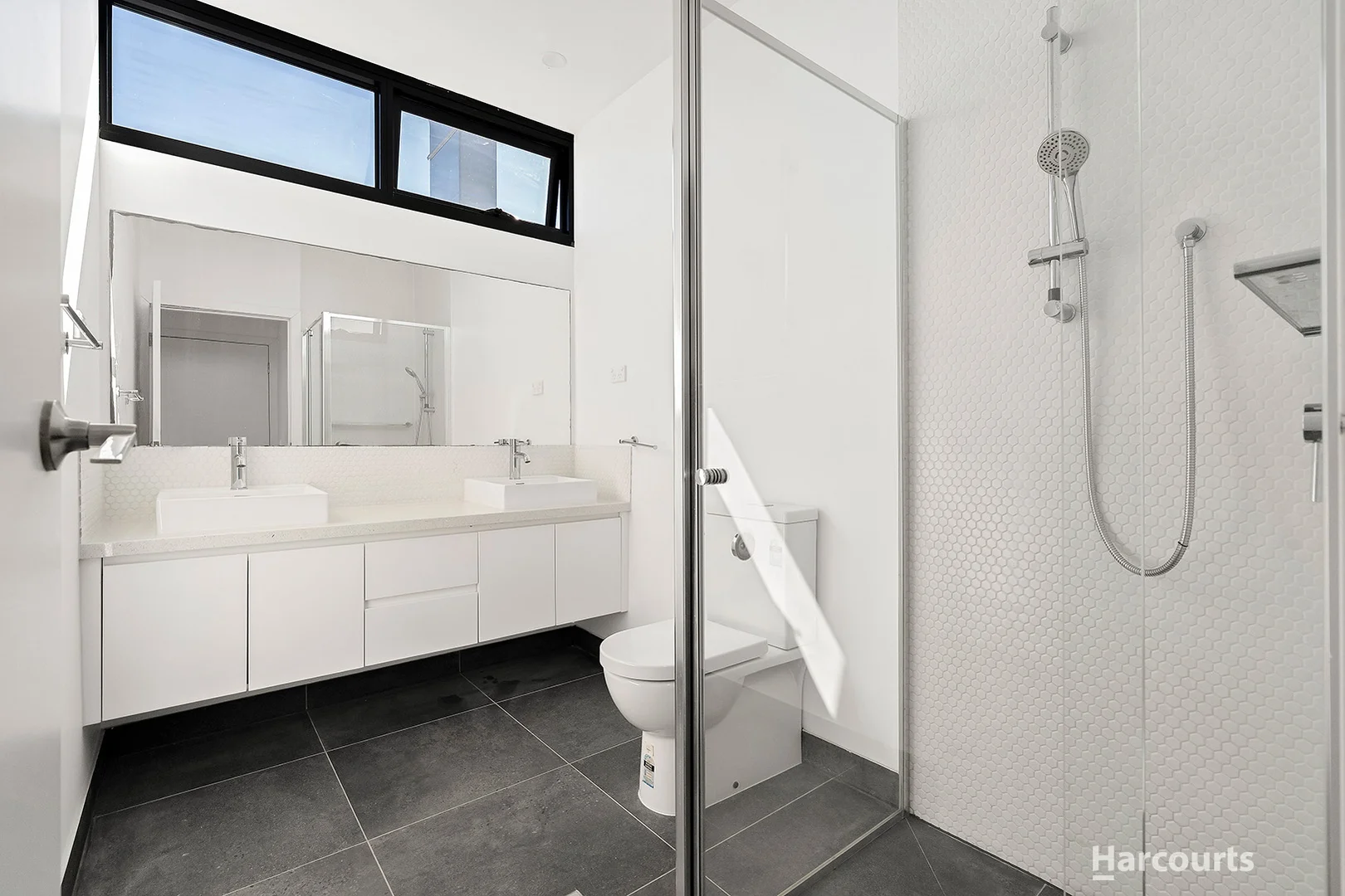 Additional image 6 of 5/14 Red Hill Terrace, Doncaster East VIC 3109