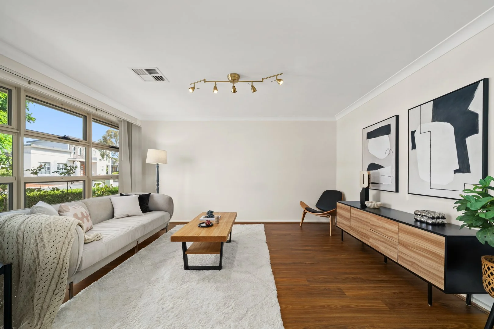 20 Ivy Kent Street, Forde ACT 2914 photo 2