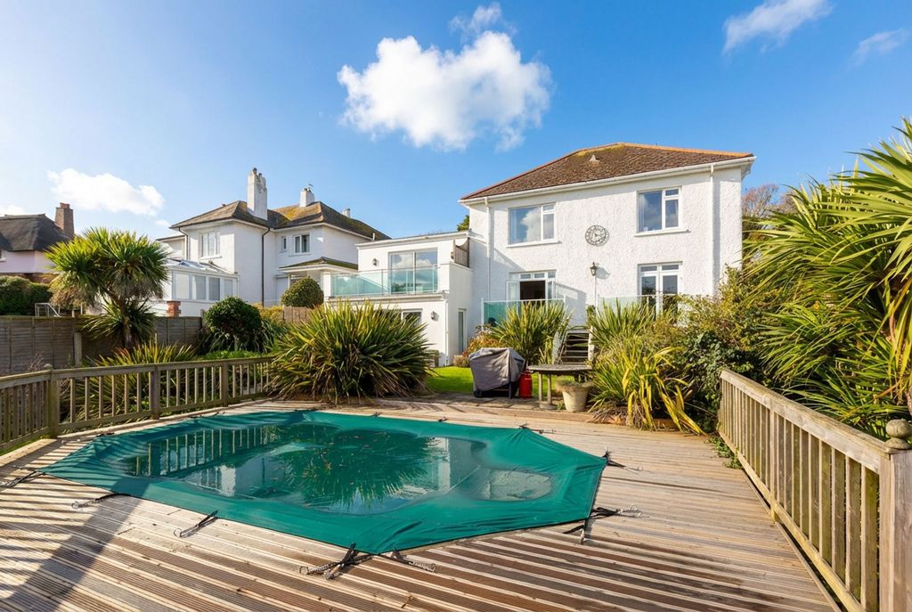 5 bed detached house for saleGulline, St Helier JE2