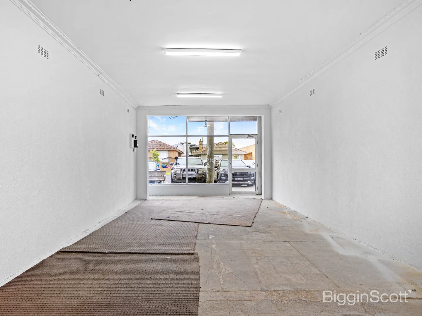 33 The Circle, Altona North VIC 3025 photo 3
