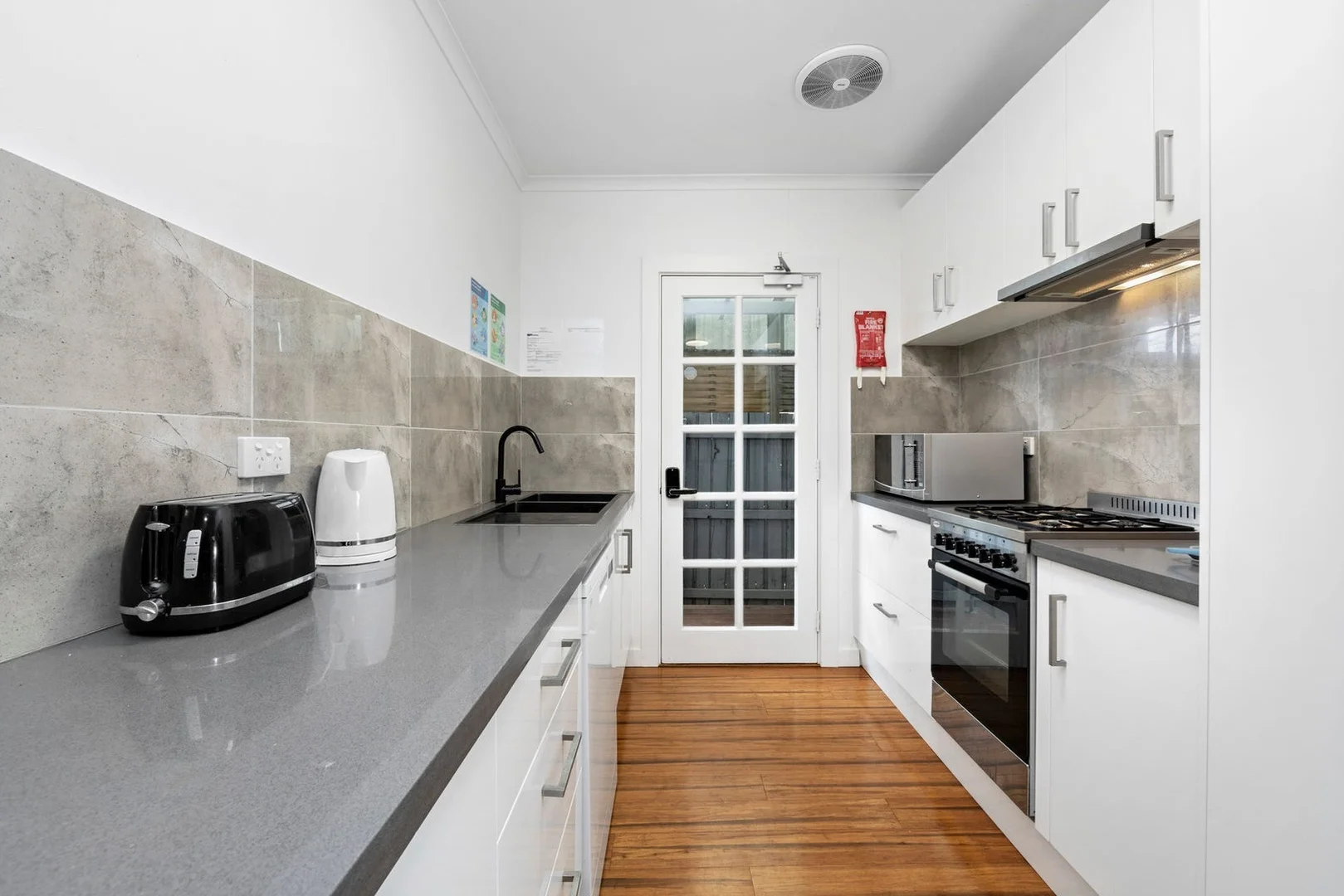Additional image 2 of 31 Rosamond Road, Maidstone VIC 3012