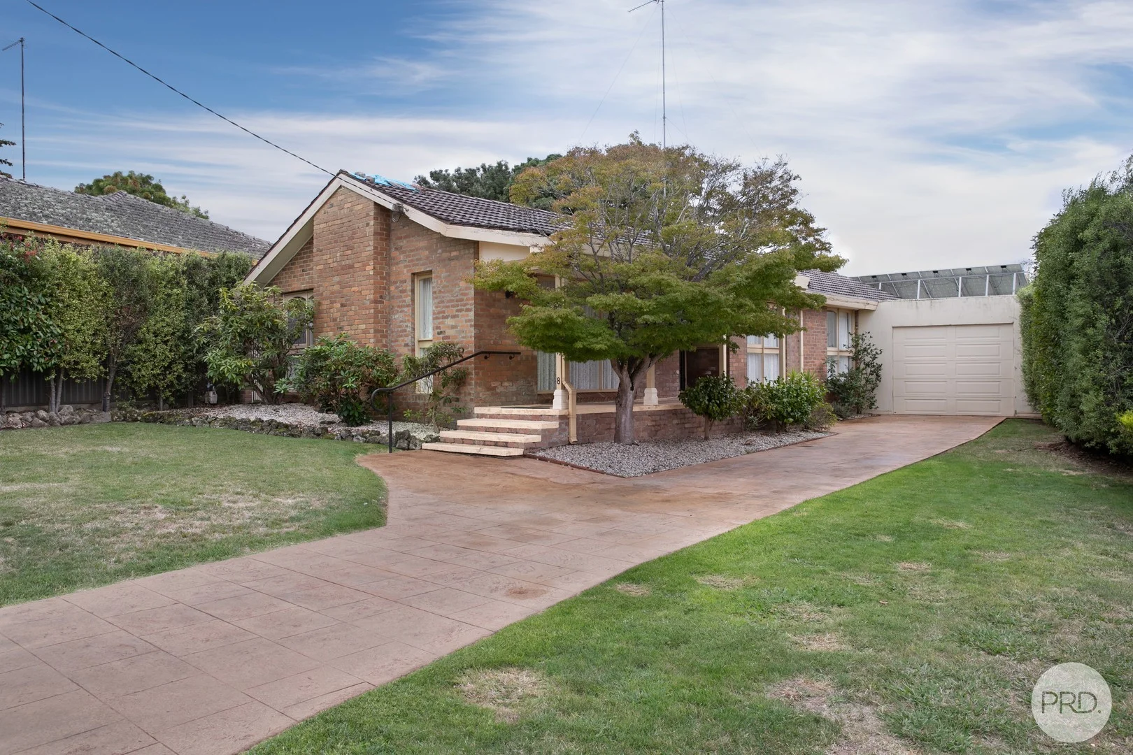 8 Sherwood Street, Wendouree VIC 3355