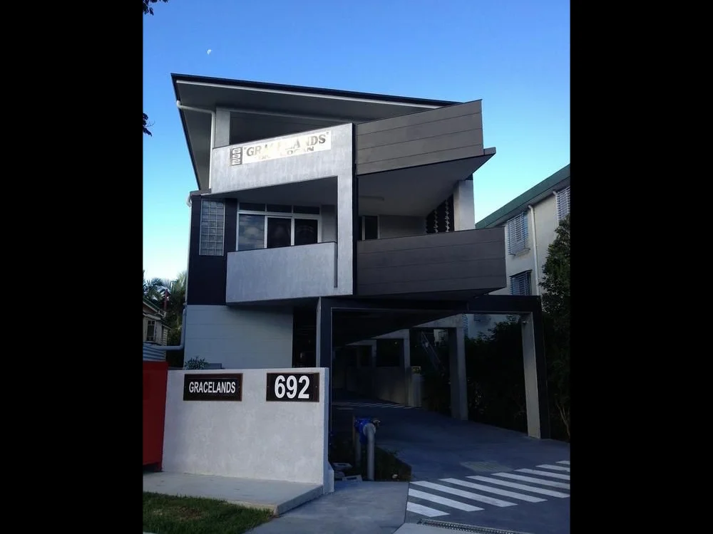 3/692 Logan Road, Greenslopes QLD 4120