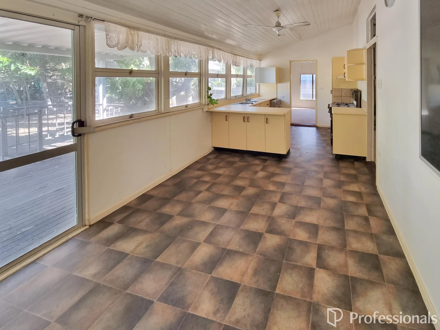 Additional image 8 of 17 Poole Street, Bowen QLD 4805