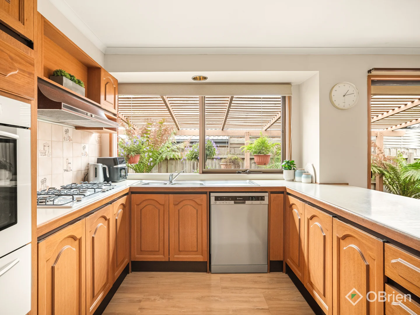 20 Luscombe Avenue, Carrum Downs VIC 3201 photo 3