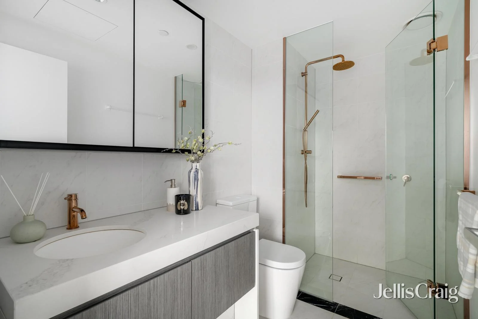 Additional image 7 of 707/8 Bowen Crescent, Melbourne VIC 3004