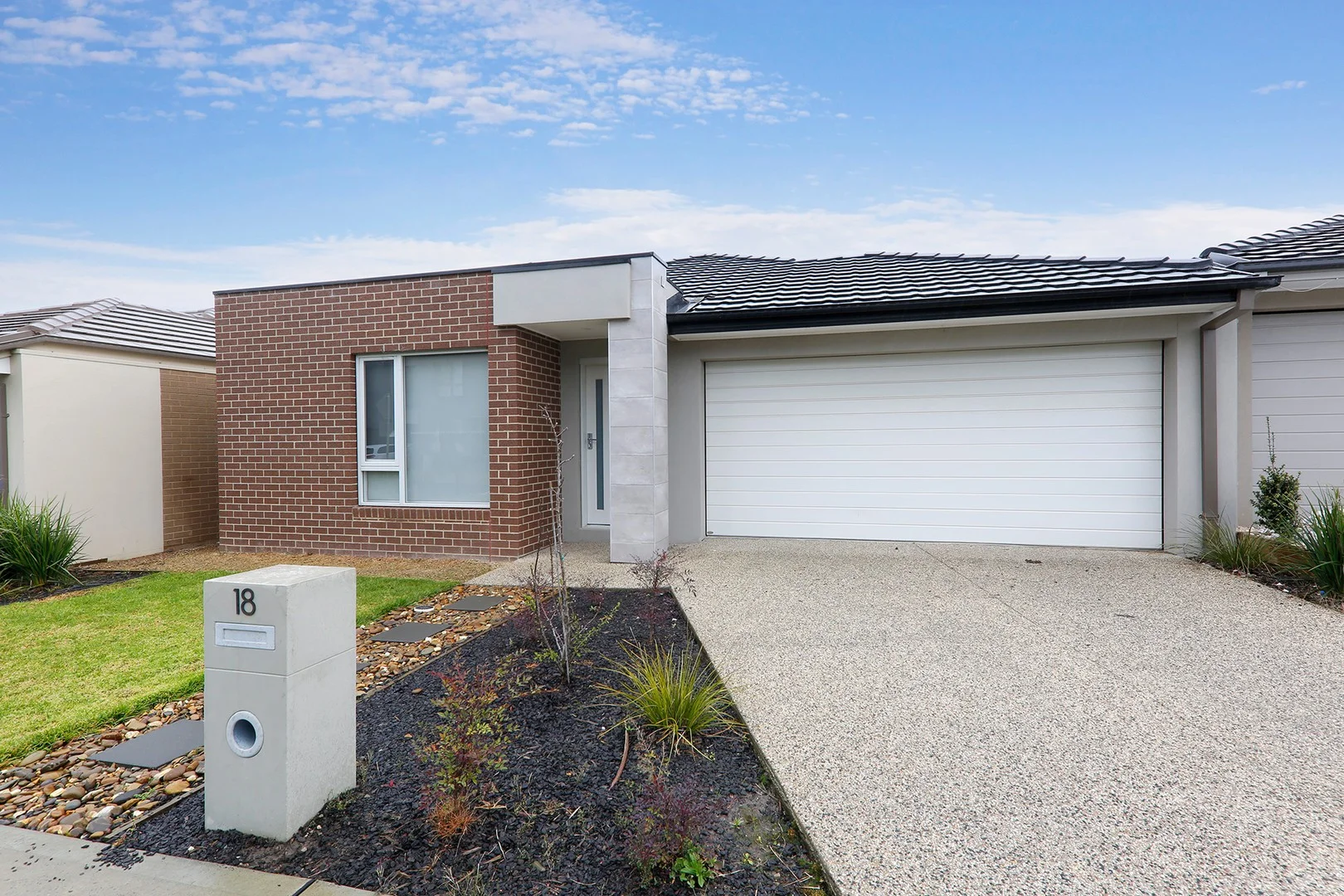 18 Wicket Road, Clyde VIC 3978