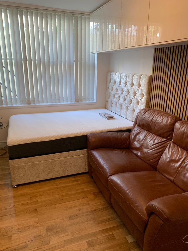 Studio Flat, Sutherland Street, SW1V, N1 7GU