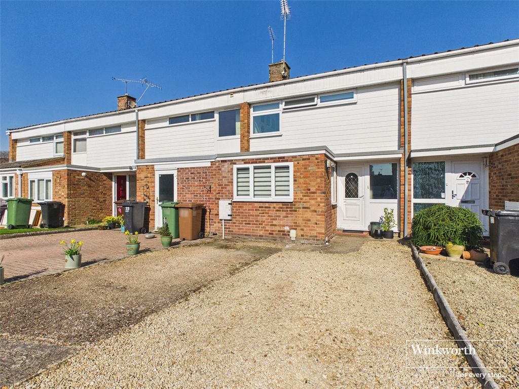 3 bed terraced house for saleLea Road, Sonning Common, Reading, Oxfordshire RG4
